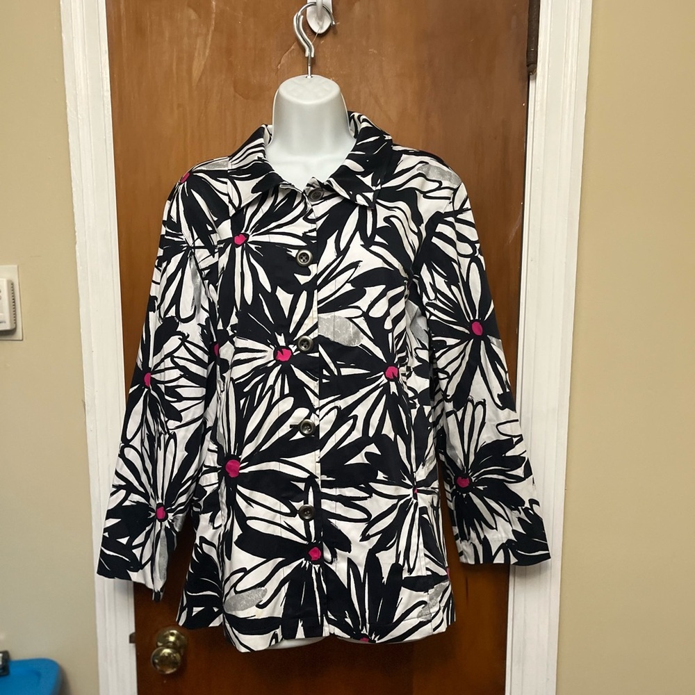 Chico Additions women’s Lightweight jacket.   C3